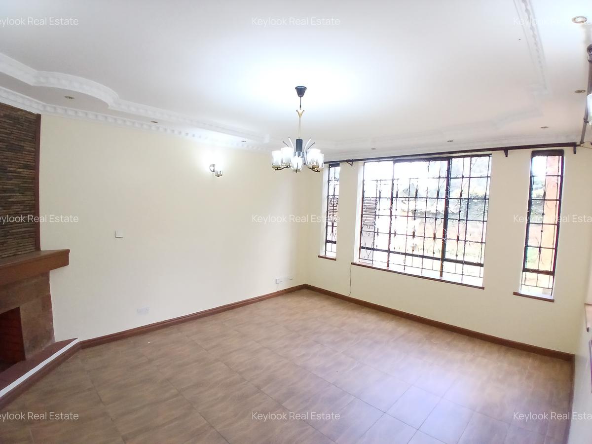 5 Bed Townhouse with En Suite at Lavington Green - 5