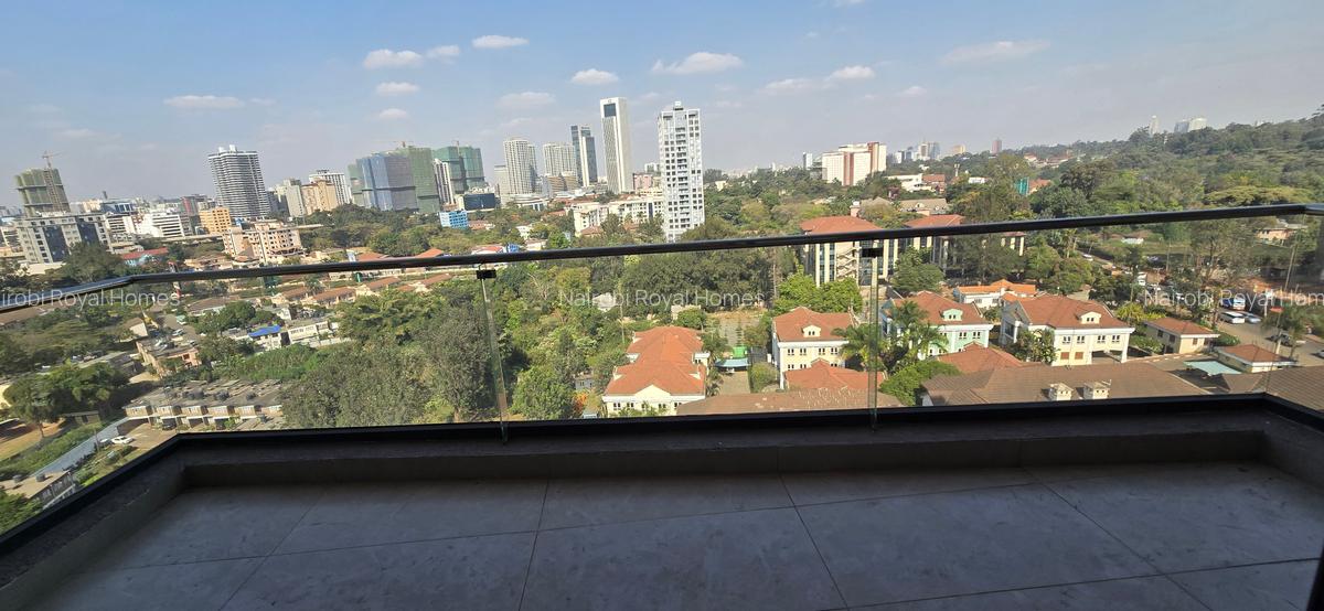 3 Bed Apartment with En Suite at Riverside Drive - 14