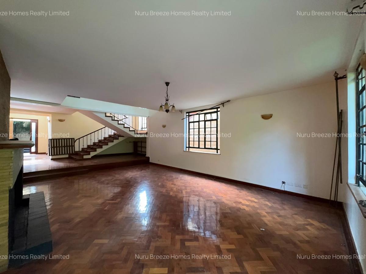 4 Bed Townhouse with En Suite in Lavington - 4