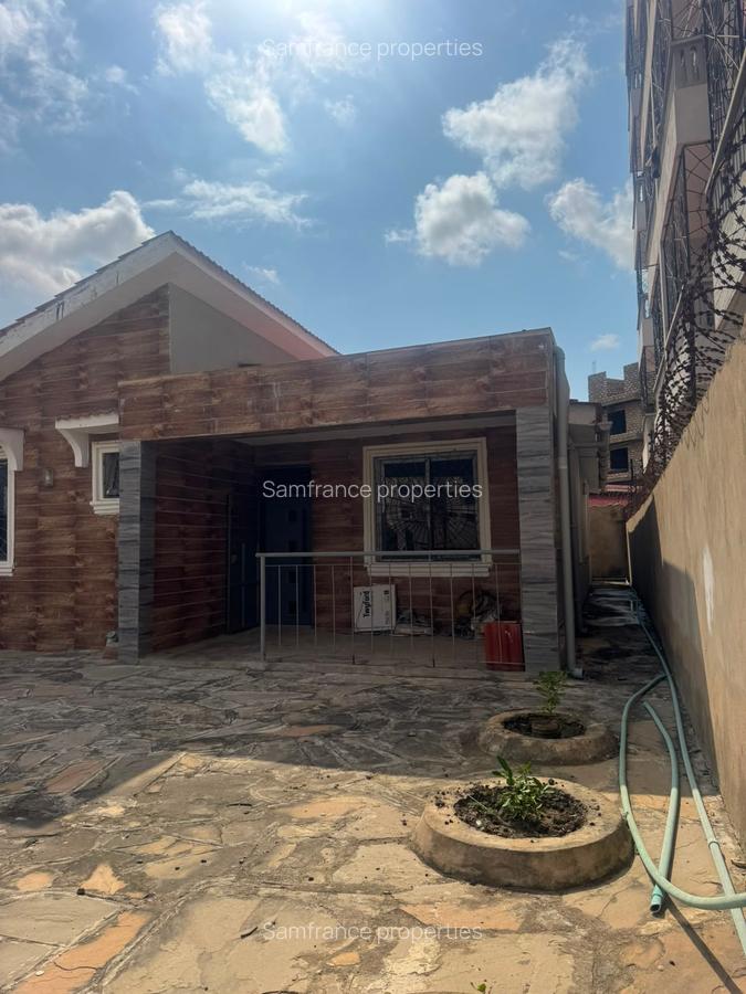 4 Bed Villa with En Suite at Utange - 1