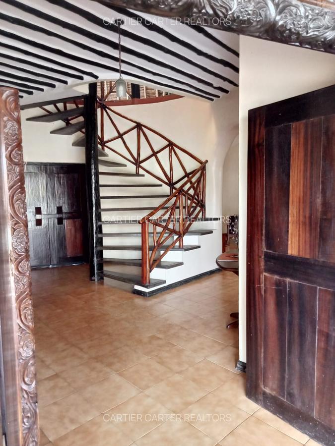 Land in Likoni - 7