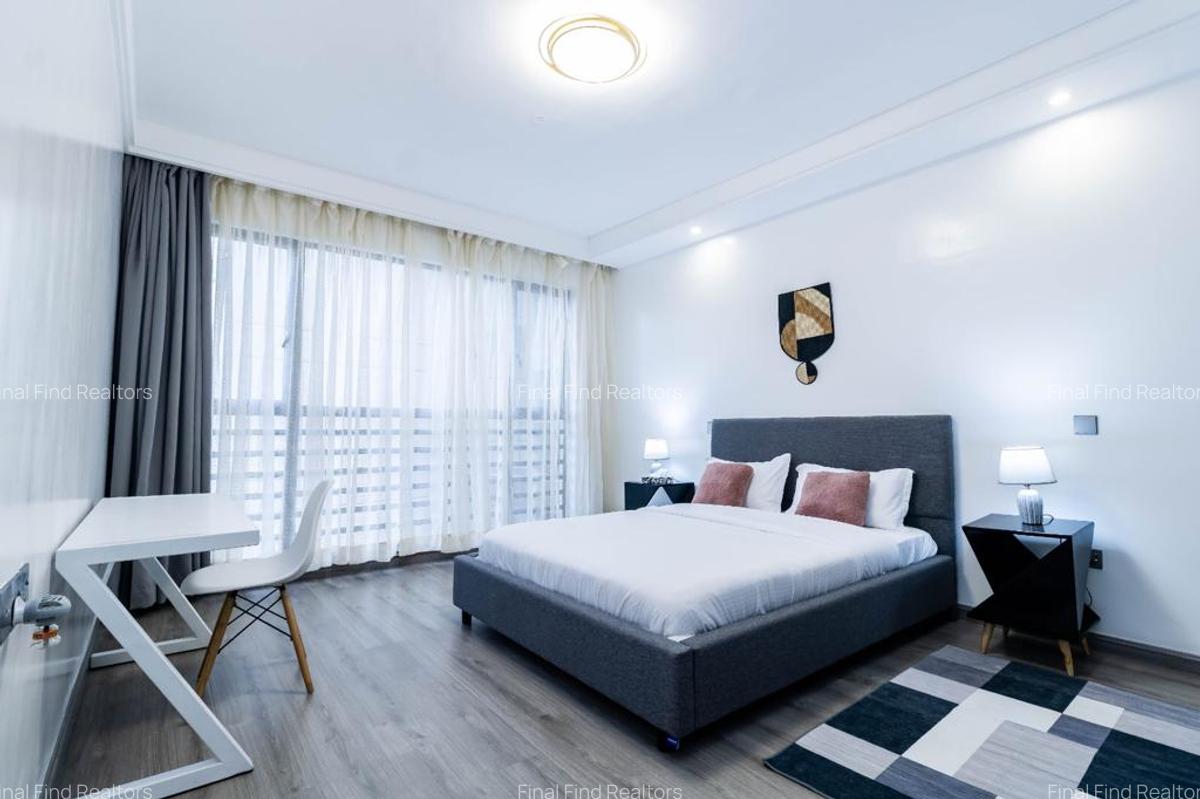 Furnished 3 Bed Apartment with En Suite in Riverside - 12