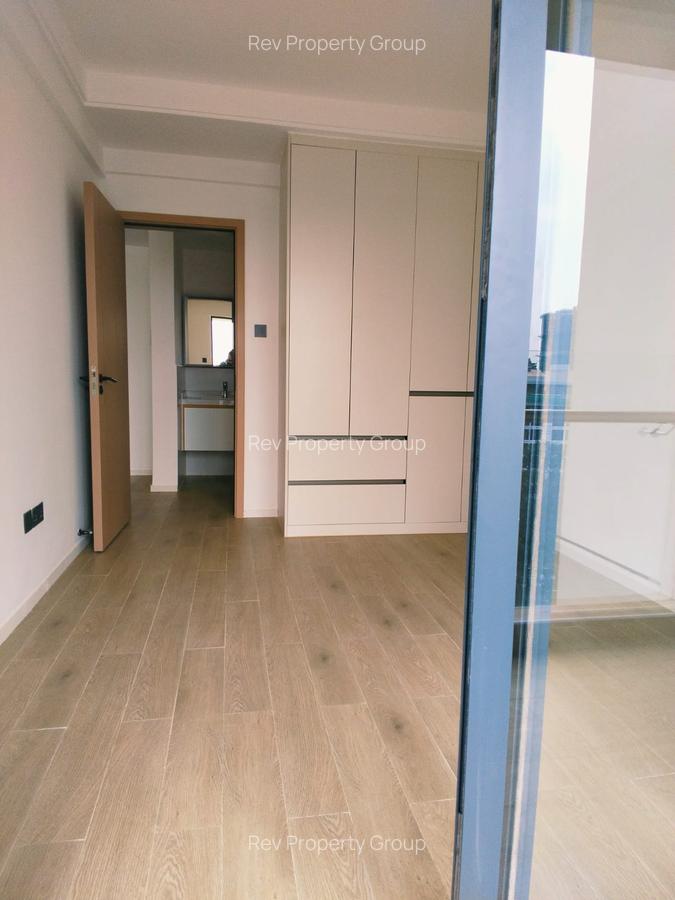 1 Bed Apartment with En Suite in Westlands Area - 4