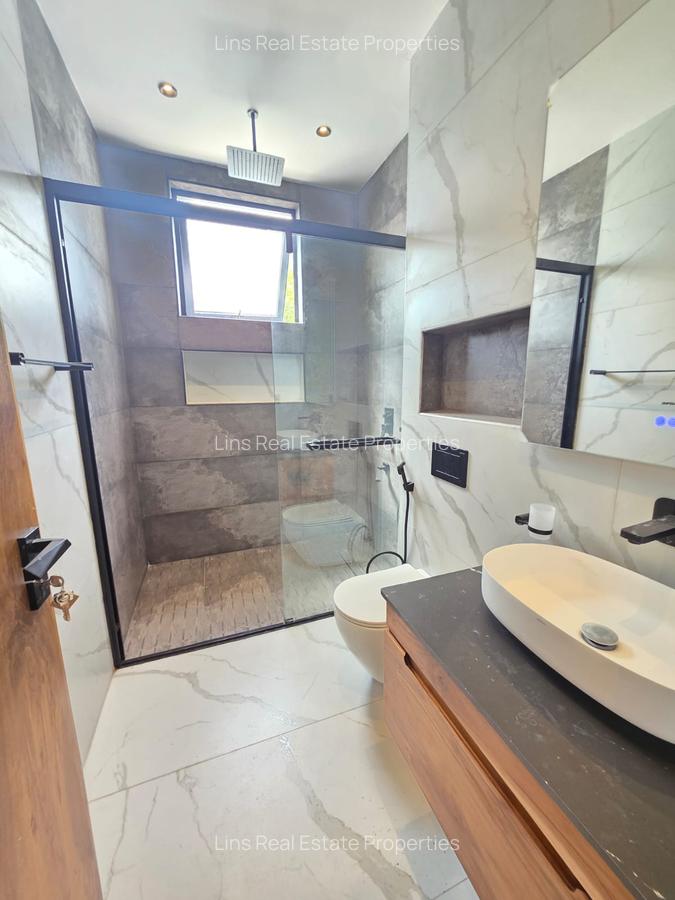 Serviced 2 Bed Apartment with En Suite in Spring Valley - 13