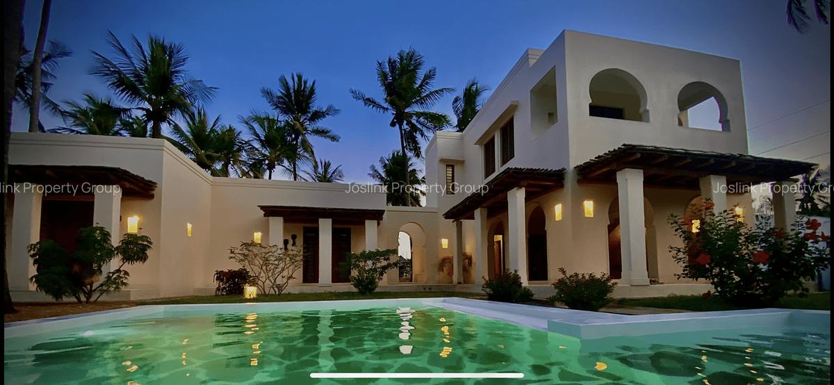 3 Bed Townhouse with En Suite in Nyali Area - 3