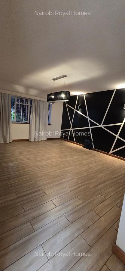 5 Bed House with En Suite at Lavington Road - 18