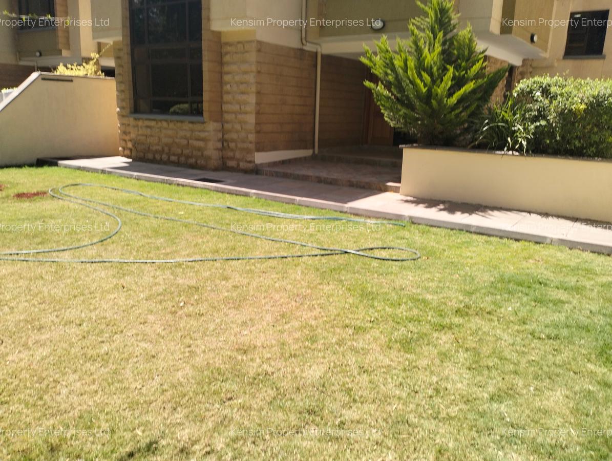 5 Bed Townhouse with En Suite in Lavington - 9