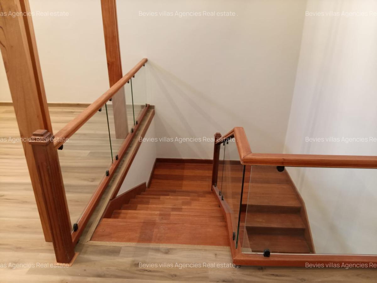 4 Bed Townhouse with En Suite at Westlands - 10
