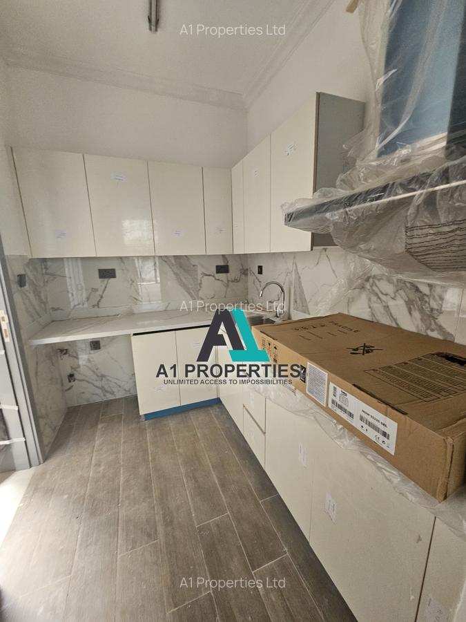 5 Bed Townhouse with En Suite in Lavington - 13