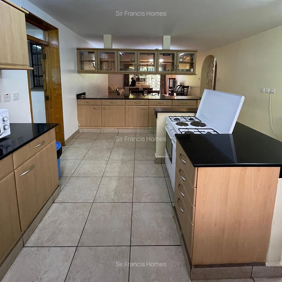 Serviced 3 Bed Apartment with En Suite in Westlands Area - 10