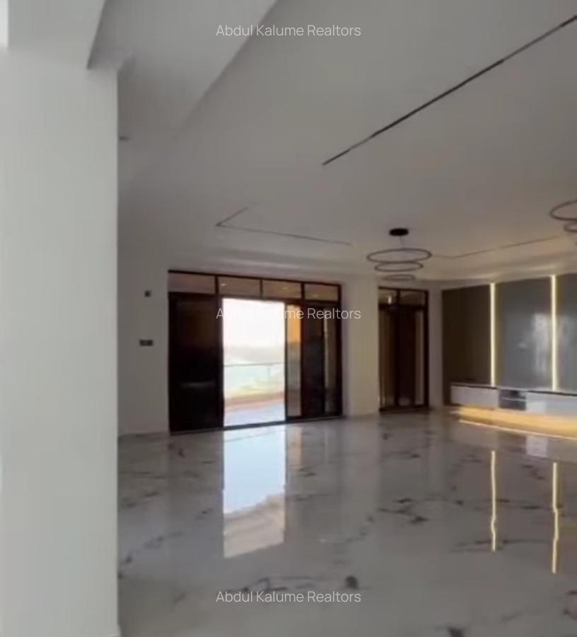 Serviced 6 Bed Apartment with En Suite at Nyali - 9