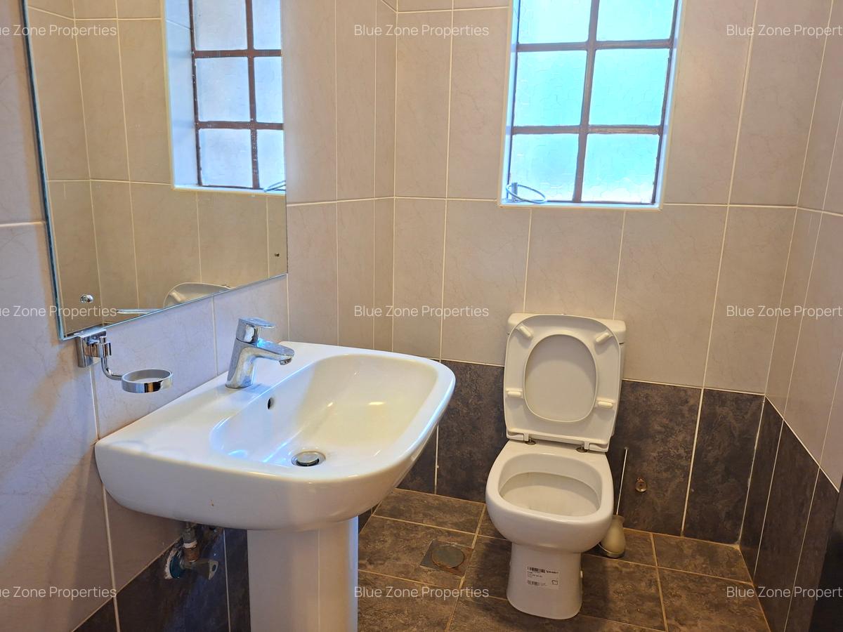 4 Bed Townhouse with En Suite at Rosslyn Lone Tree Estate Rd - 11