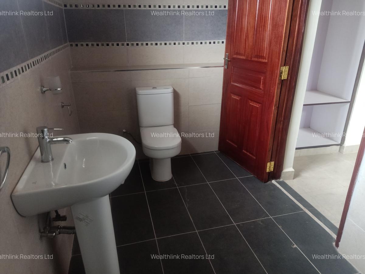 4 Bed Townhouse with En Suite at Garden Estate - 7