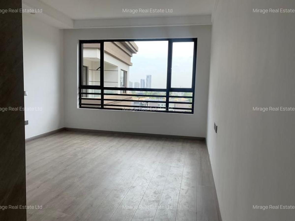 2 Bed Apartment with Swimming Pool in Riverside - 8