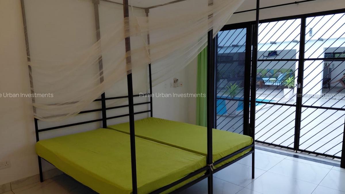 4 Bed House with En Suite in Watamu - 13