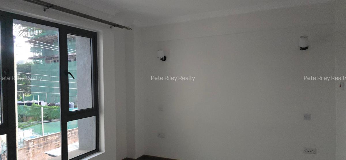2 Bed Apartment with En Suite at School Lane - 9