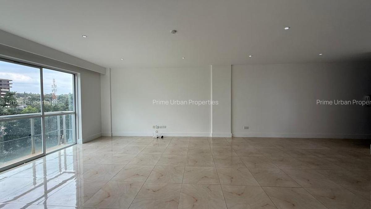 2 Bed Apartment with En Suite in Westlands Area - 13