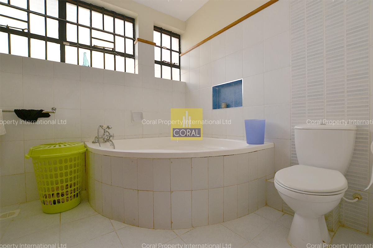 5 Bed Townhouse in Westlands Area - 13