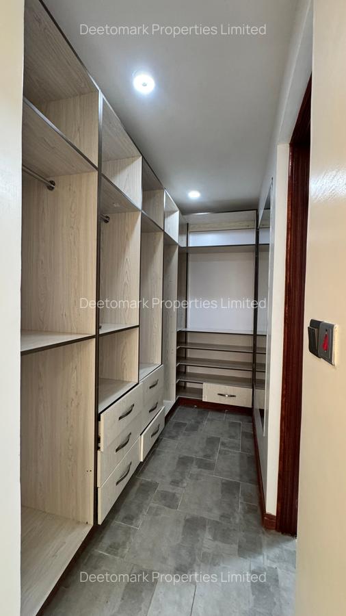 3 Bed Villa with En Suite at Bogani - 18