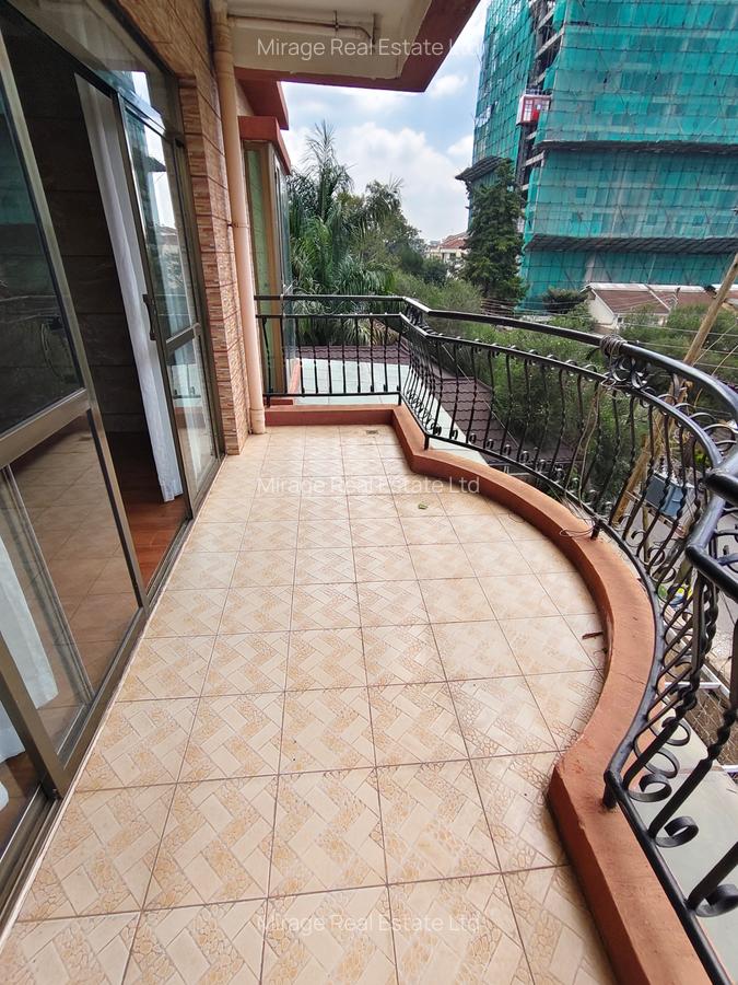 2 Bed Apartment with En Suite in Kilimani - 11