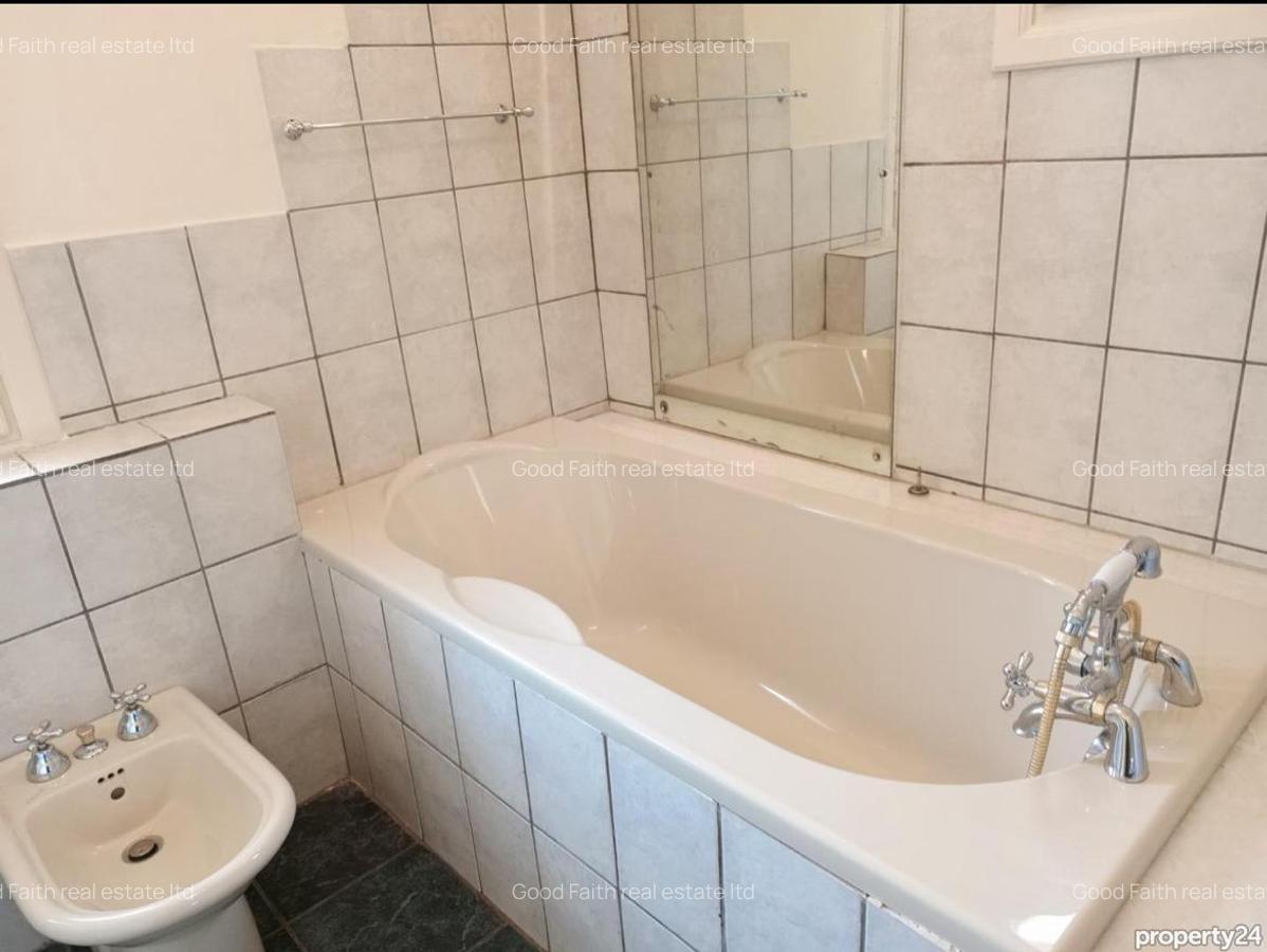 4 Bed House with En Suite in Muthaiga - 17