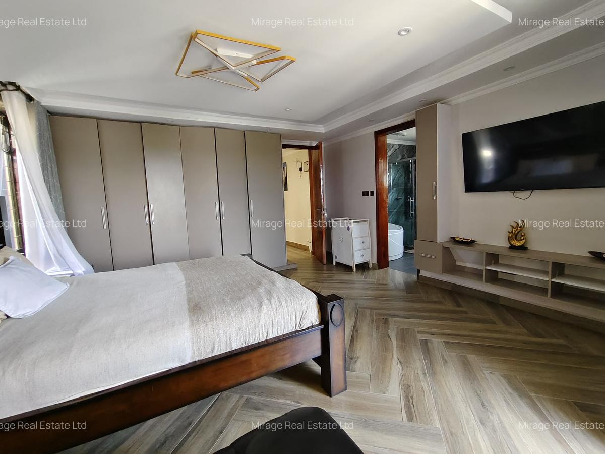 5 Bed House with En Suite in Cianda - 11