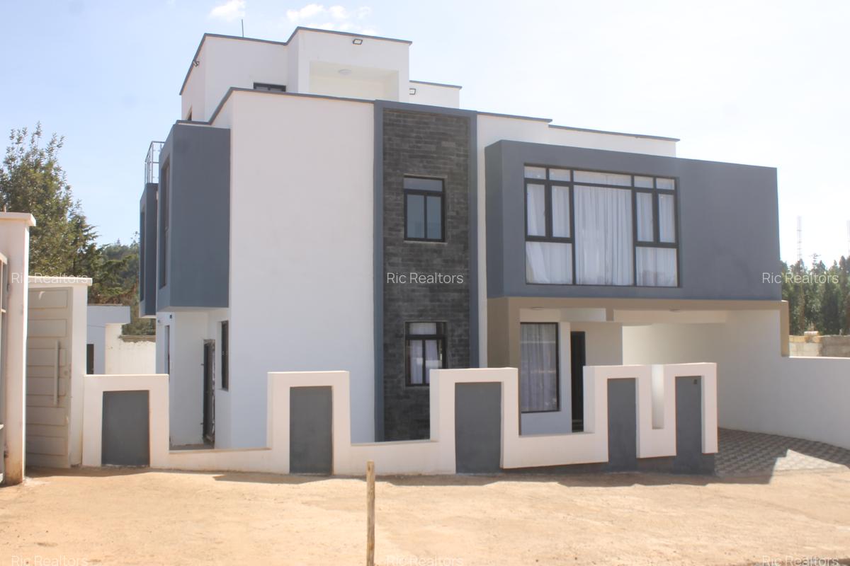 5 Bed Townhouse with En Suite at Kamangu - Kiambu - 2