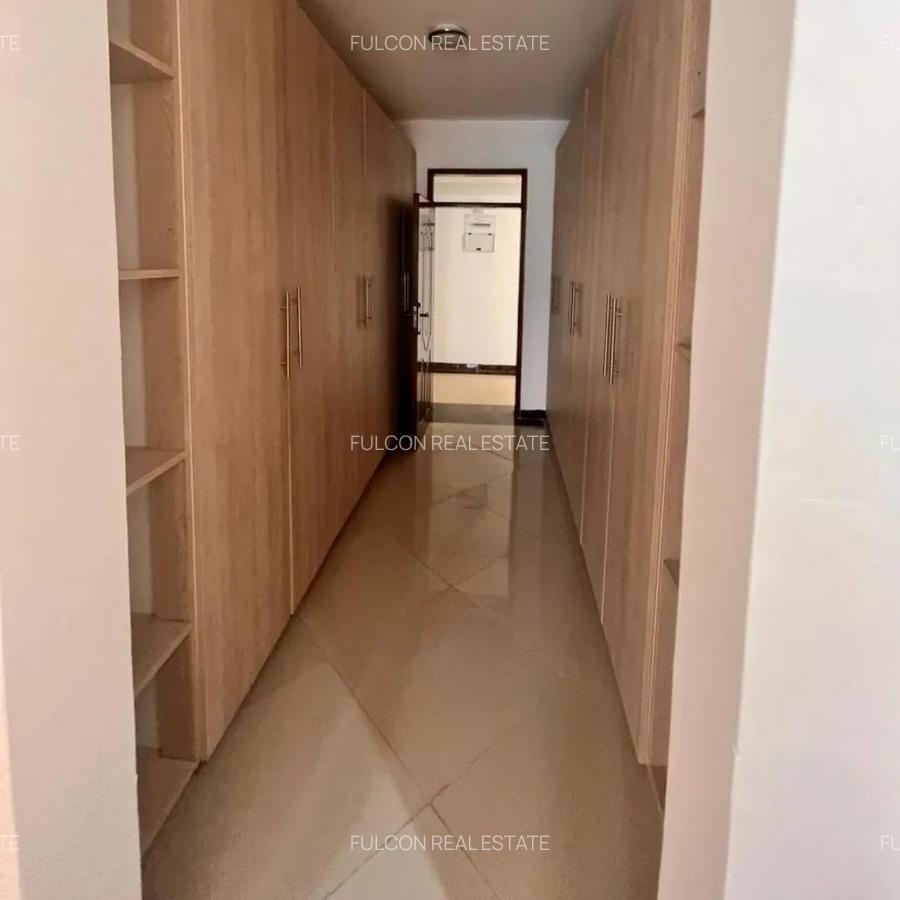 3 Bed Apartment with En Suite in Lavington - 6