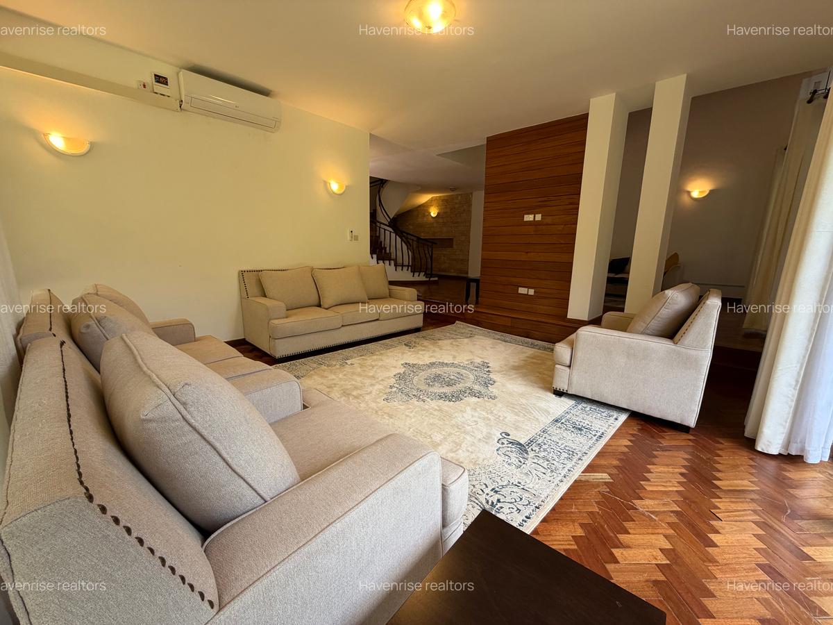 5 Bed House in Runda - 3