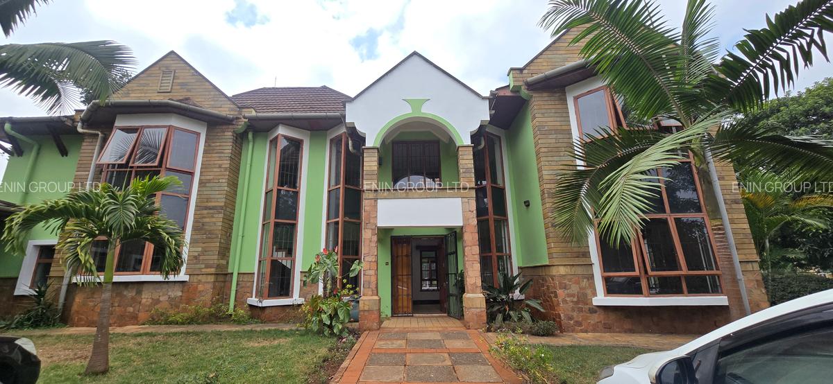 5 Bed Townhouse with En Suite at Runda - 1