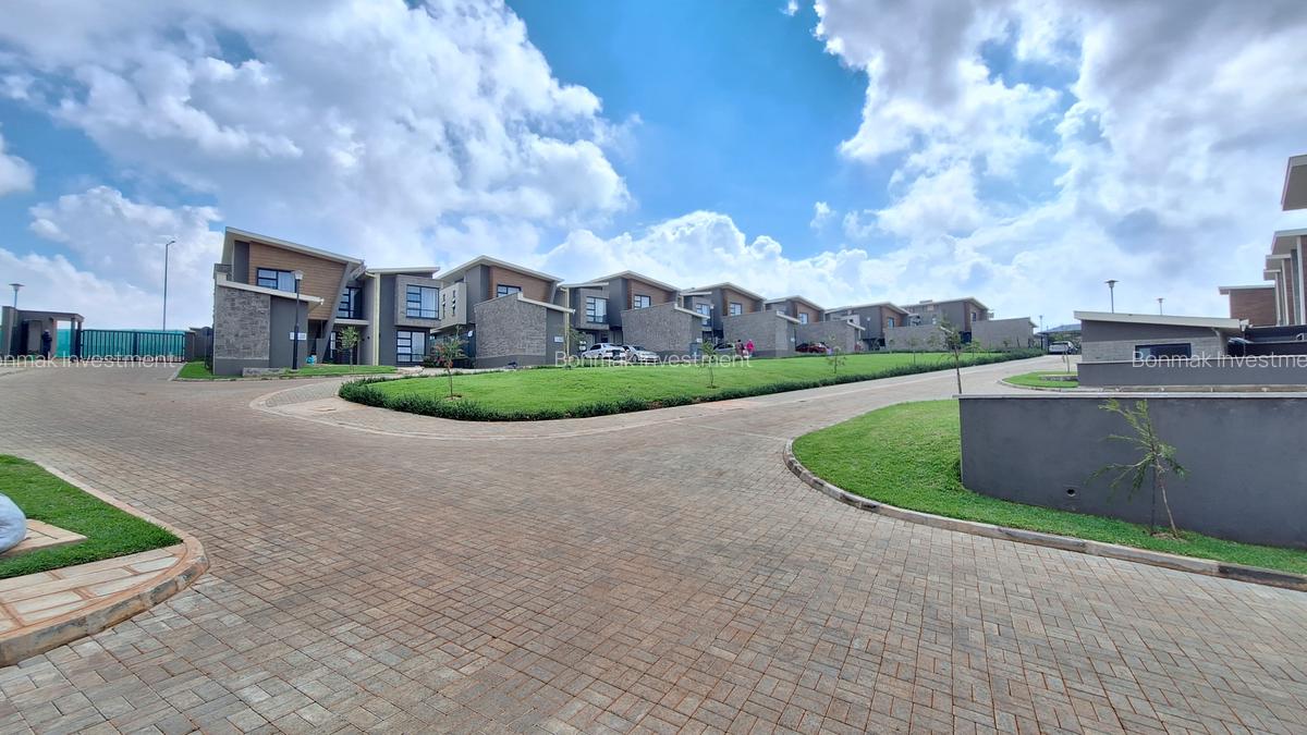 4 Bed Townhouse with En Suite at Tilisi - 2