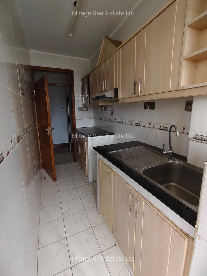 1 Bed Apartment with Parking in Kilimani - 18