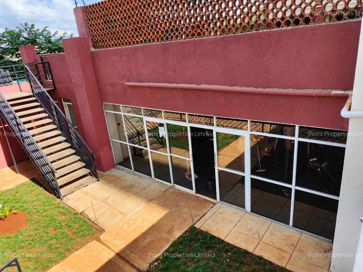 1 Bed Apartment with Swimming Pool in Thindigua - 2