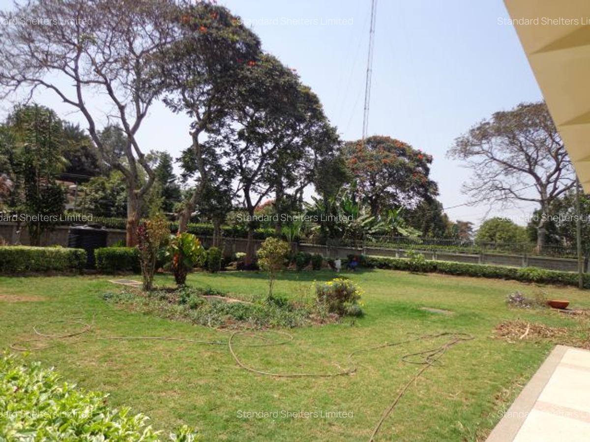 6 Bed House with En Suite in Nyari - 2
