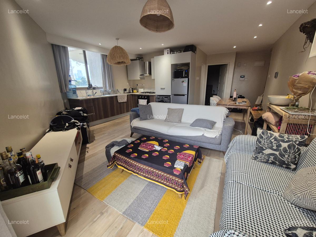 1 Bed Apartment with En Suite at 4Th Parklands Avenue - 1