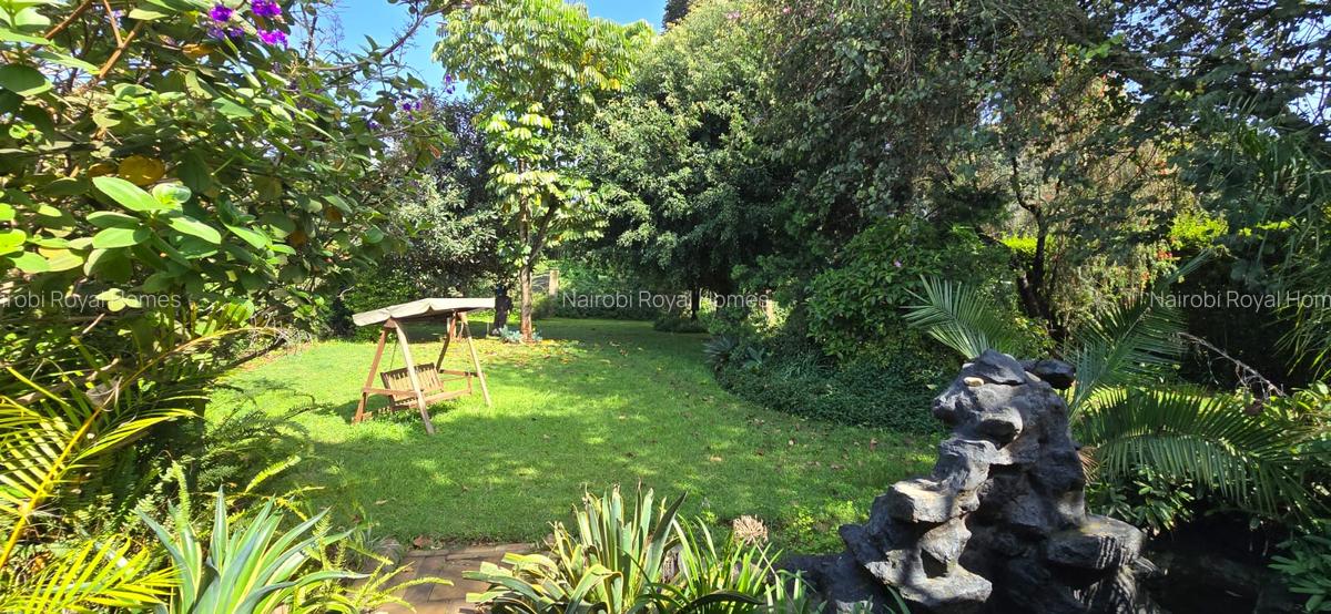 4 Bed House with En Suite at Loresho Road - 20