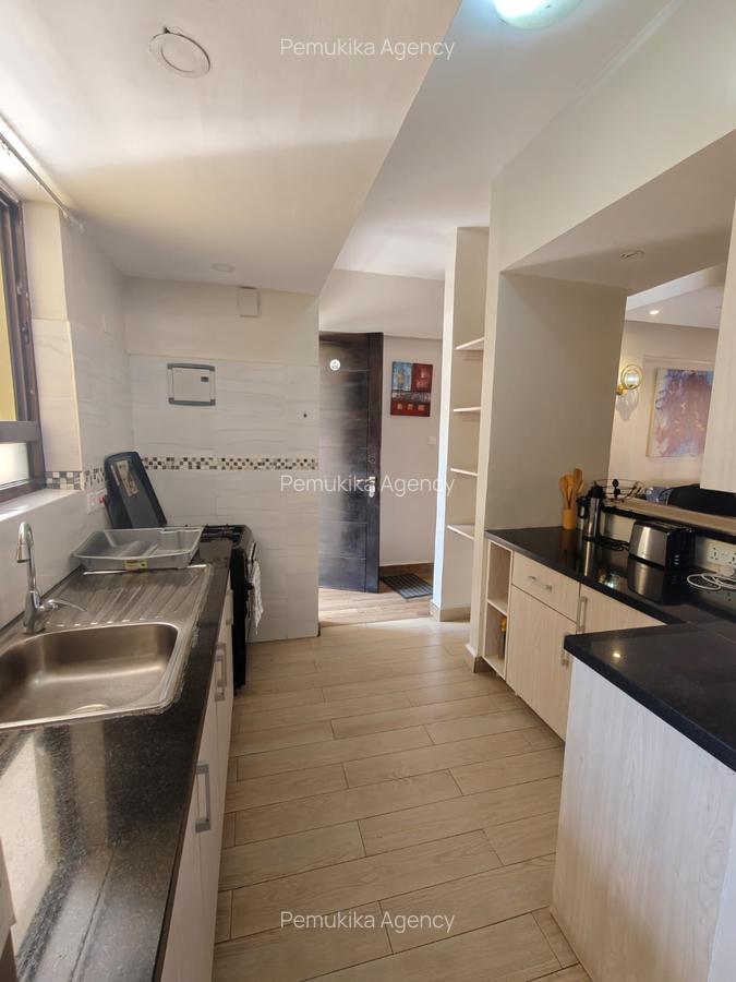 1 Bed House in Kilimani - 3