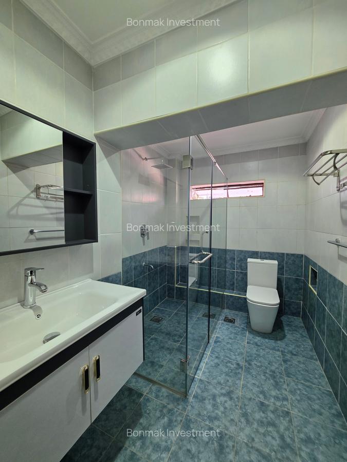 4 Bed Townhouse with En Suite at Lavington - 9