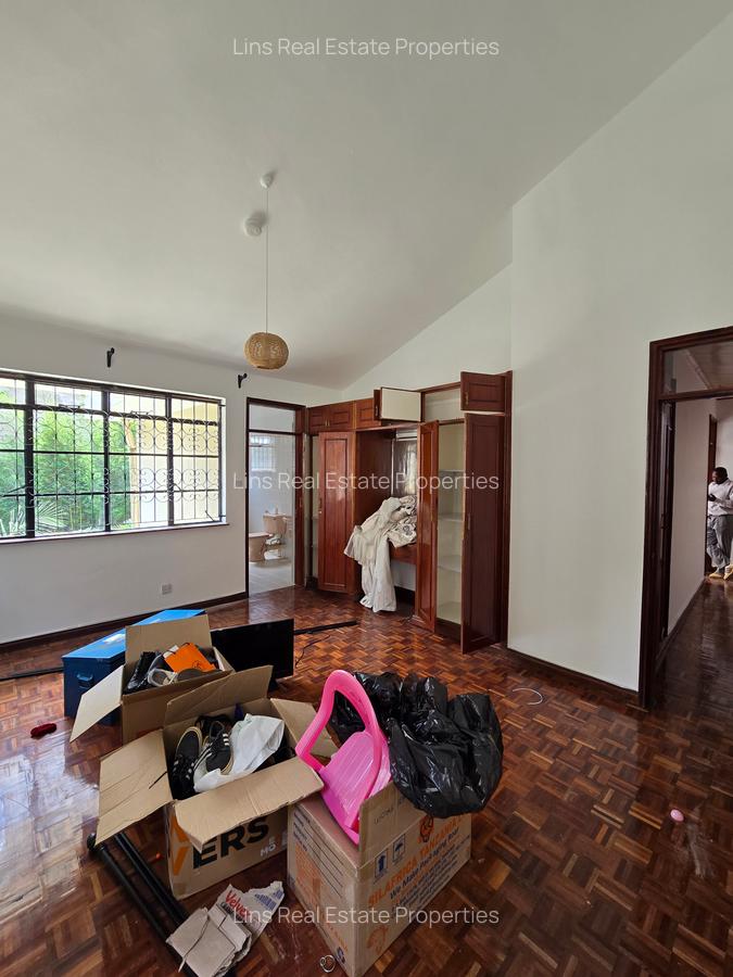 4 Bed Townhouse with En Suite in Spring Valley - 10
