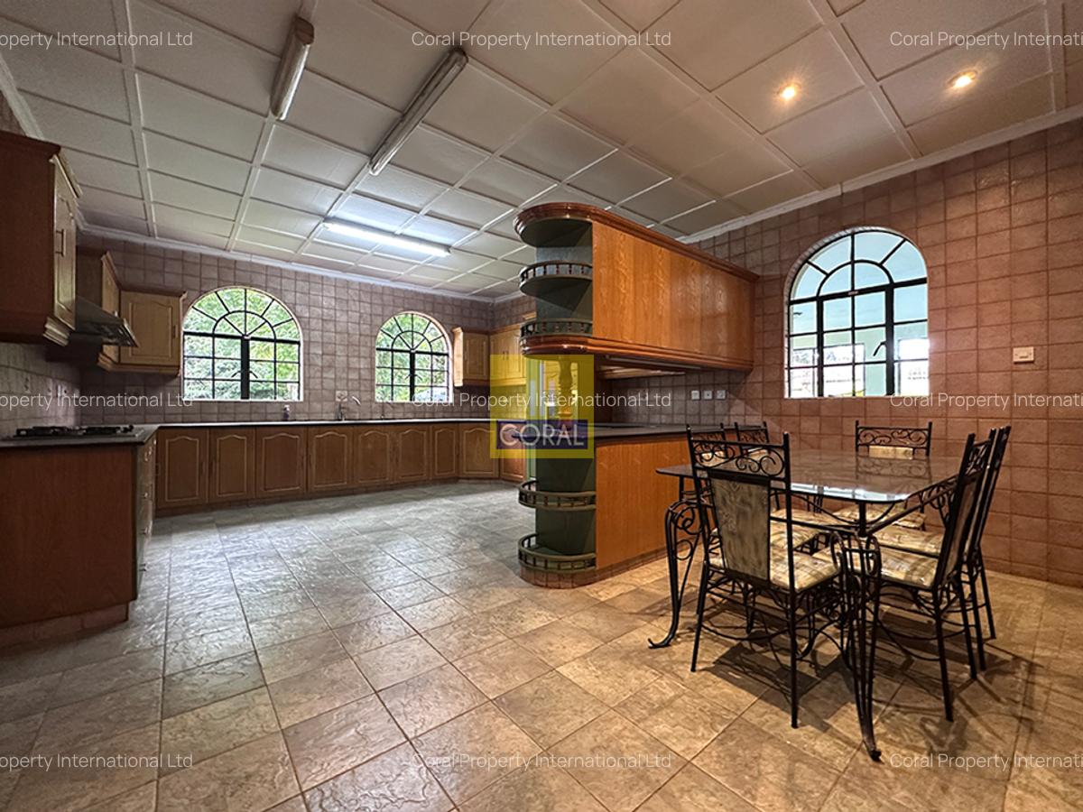 5 Bed House in Runda - 3