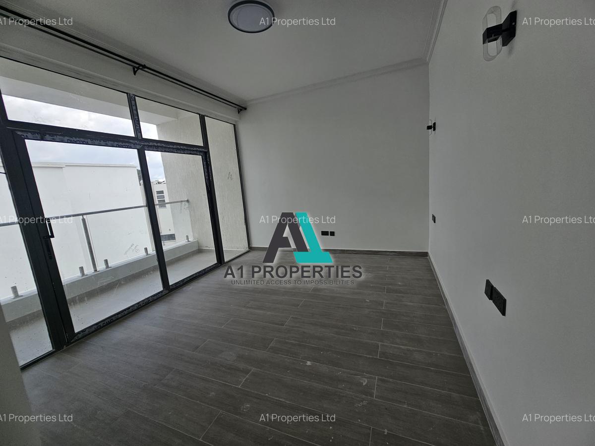 5 Bed Townhouse with En Suite in Lavington - 14