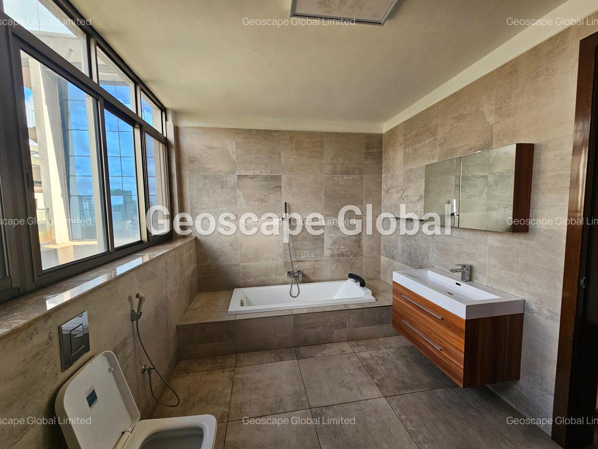 4 Bed Apartment with En Suite in General Mathenge - 8