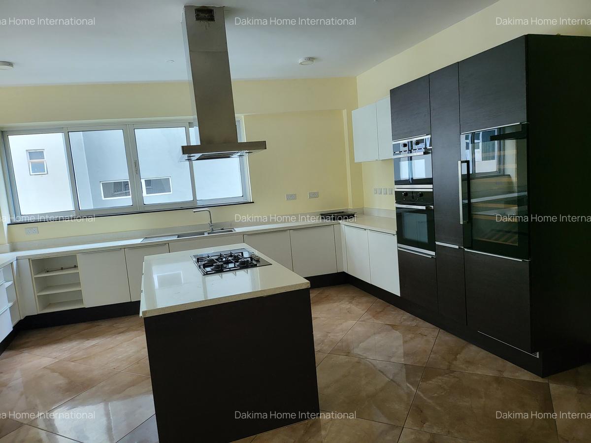 4 Bed Apartment with En Suite in General Mathenge - 5