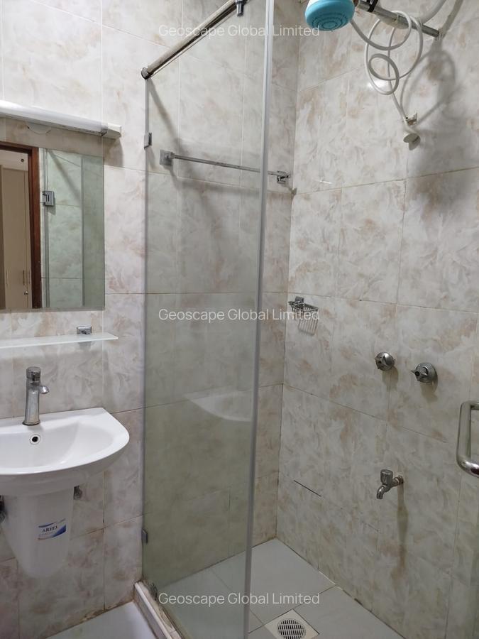 2 Bed Apartment with En Suite in Westlands Area - 10