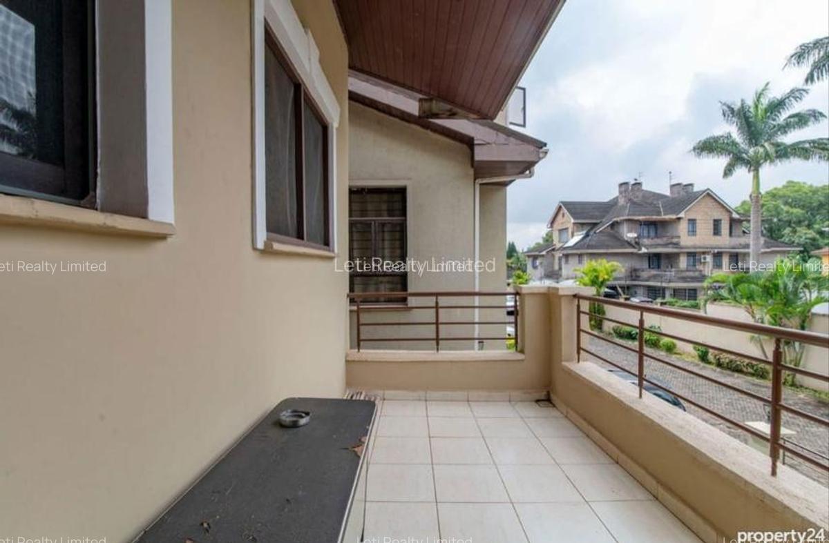5 Bed Townhouse with En Suite in Lavington - 10