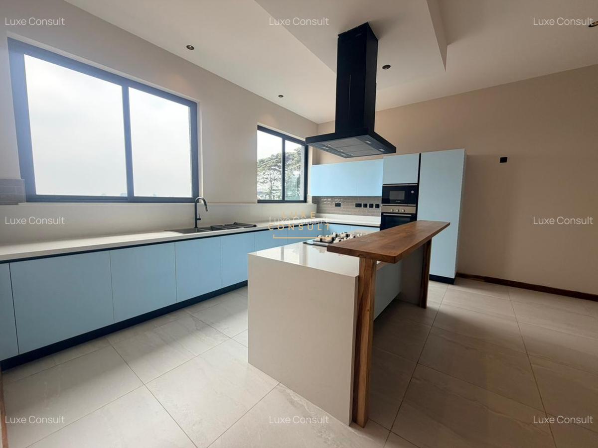 4 Bed Apartment with En Suite in Loresho - 6