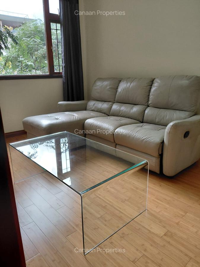 Serviced 3 Bed Apartment with En Suite in Riverside - 7