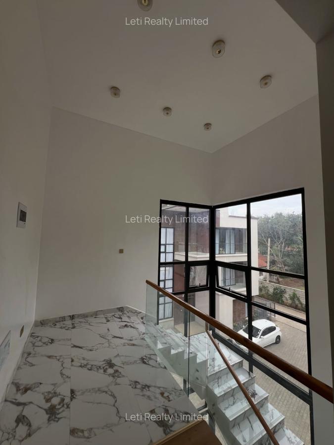 5 Bed Townhouse with En Suite in Lavington - 10