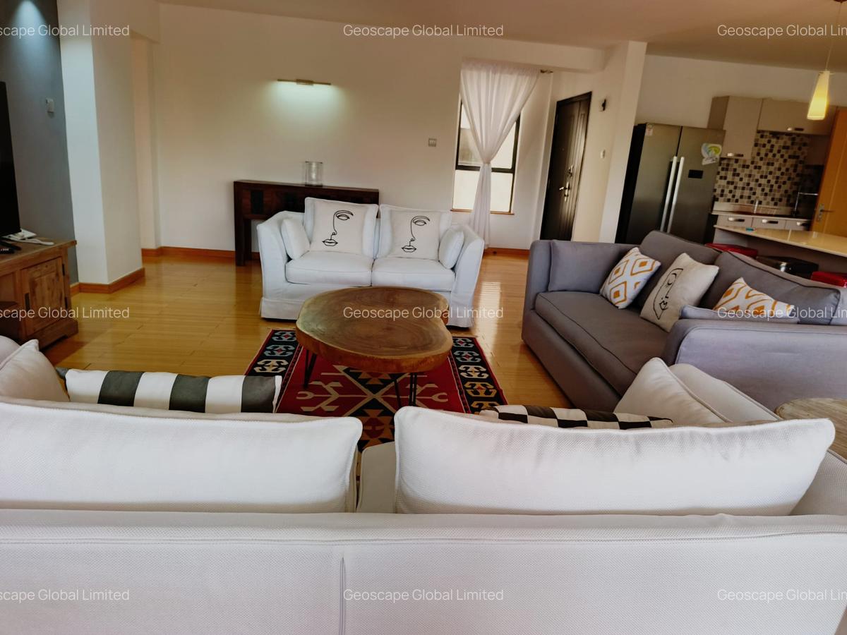 Serviced 3 Bed Apartment with En Suite in Brookside - 20