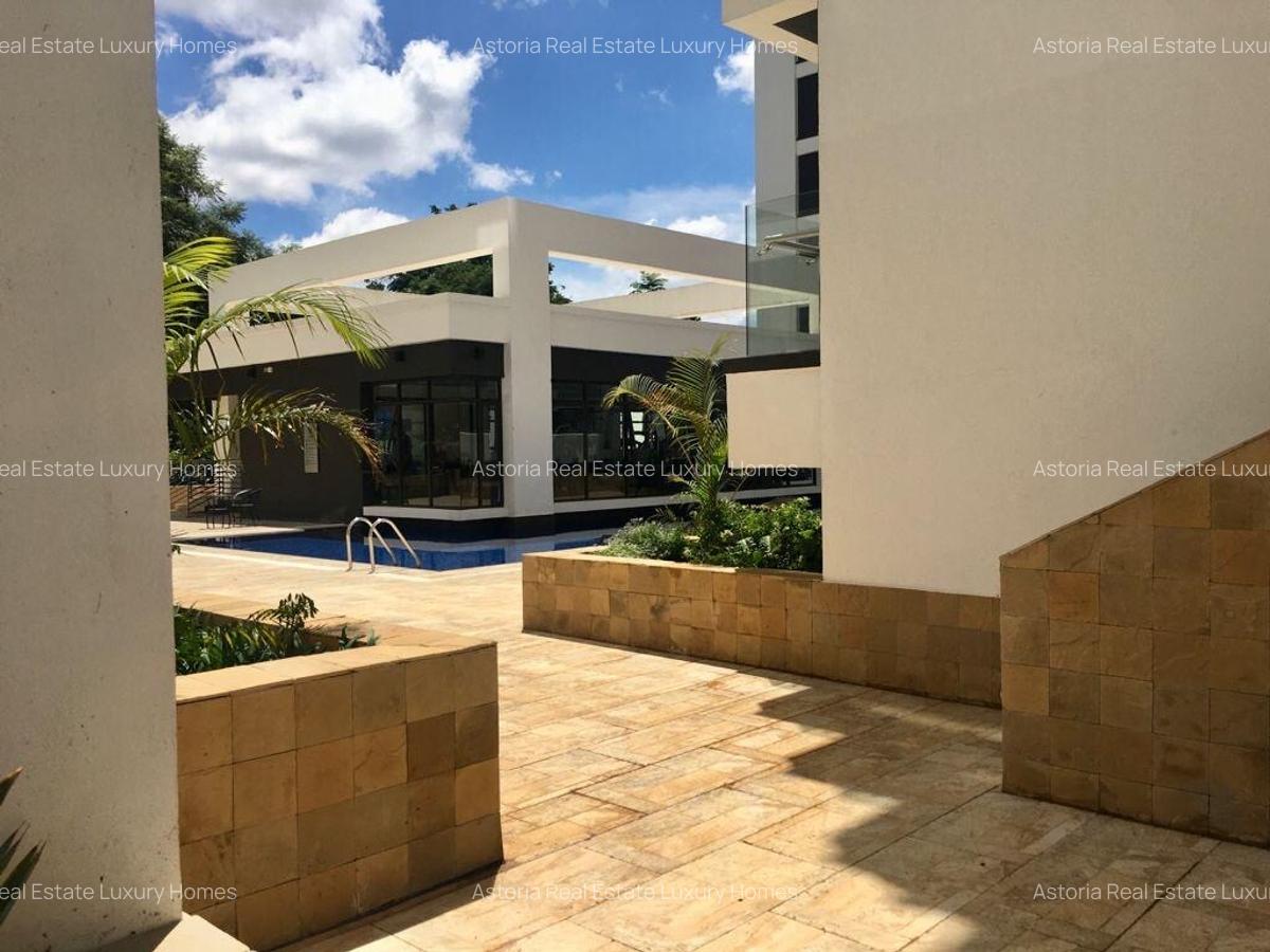 2 Bed Apartment with En Suite at 2026-440 - 6